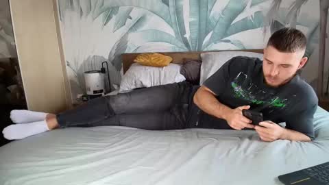 Hunter Bridges online show from November 23, 2025, 8:58 am