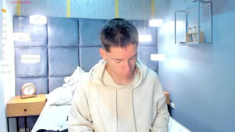 Snapshot of hunterheat_ chatting on September 19, 2025, 12:50 pm hunterheat_ online show from September 19, 2025, 12:50 pm