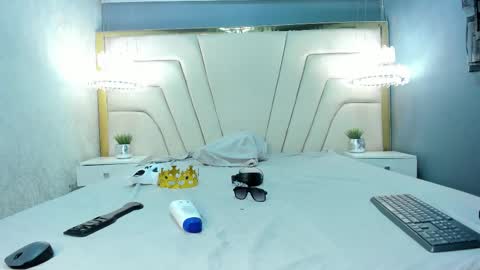 Snapshot of hunterheat_ chatting on September 21, 2025, 12:07 pm hunterheat_ online show from September 21, 2025, 12:07 pm