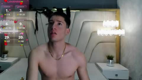 Snapshot of hunterheat_ chatting on October 2, 2025, 12:01 pm hunterheat_ online show from October 2, 2025, 12:01 pm