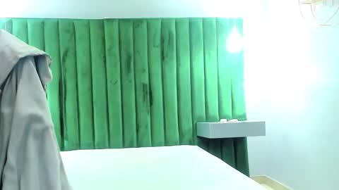 Snapshot of hunterheat_ chatting on October 9, 2025, 11:52 am hunterheat_ online show from October 9, 2025, 11:52 am