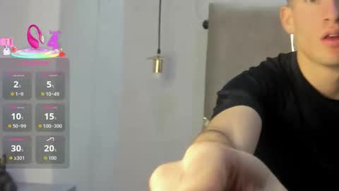 Snapshot of hunterheat_ chatting on October 12, 2025, 12:15 pm hunterheat_ online show from October 12, 2025, 12:15 pm