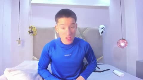 Snapshot of hunterheat_ chatting on October 16, 2025, 12:06 pm hunterheat_ online show from October 16, 2025, 12:06 pm