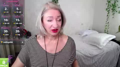 Irena online show from October 8, 2025, 2:14 pm