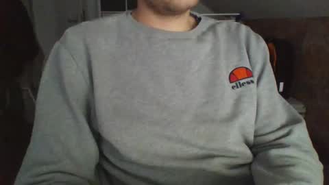 Snapshot of hunting_007 chatting on January 17, 2025, 3:11 pm hunting_007 online show from January 17, 2025, 3:11 pm