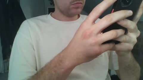 Snapshot of hunting_007 chatting on February 18, 2025, 3:21 pm hunting_007 online show from February 18, 2025, 3:21 pm