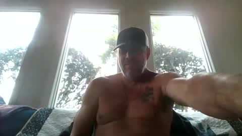 hunybager online show from April 28, 2026, 1:27 pm