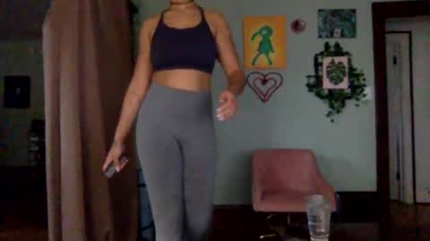 Goddess Hunyy online show from December 18, 2024, 4:06 pm