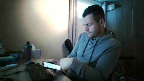 hurley7890 online show from December 16, 2025, 1:27 pm