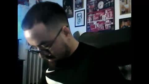 Snapshot of hurtadodirector chatting on April 6, 2026, 6:14 am hurtadodirector online show from April 6, 2026, 6:14 am