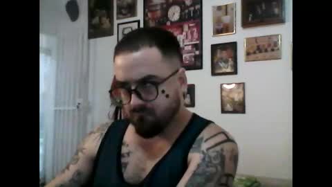 Snapshot of hurtadodirector chatting on April 28, 2026, 2:27 am hurtadodirector online show from April 28, 2026, 2:27 am