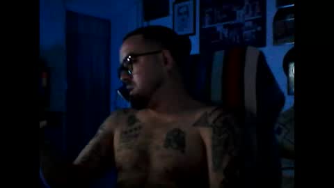 Snapshot of hurtadodirector chatting on May 18, 2026, 7:25 am hurtadodirector online show from May 18, 2026, 7:25 am