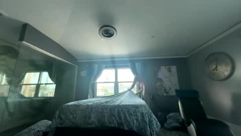 Snapshot of hvacstud4 chatting on April 3, 2026, 12:03 pm hvacstud4 online show from April 3, 2026, 12:03 pm