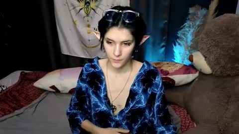 Hyeon Jin online show from January 14, 2025, 12:00 am