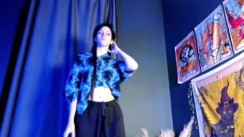 Hyeon Jin online show from February 10, 2025, 11:45 pm