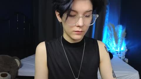 Hyeon Jin online show from March 12, 2025, 1:51 pm