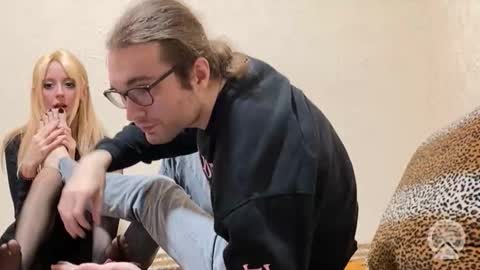 hyperfixation online show from November 9, 2025, 9:46 pm