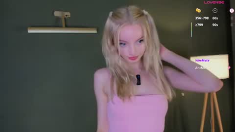Kate online show from June 15, 2026, 3:47 pm