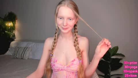 Jenny online show from April 28, 2026, 5:40 pm