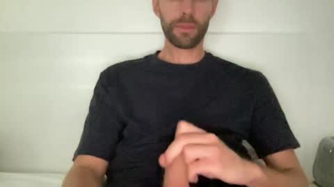Snapshot of hyrg695 chatting on July 3, 2026, 6:03 pm hyrg695 online show from July 3, 2026, 6:03 pm