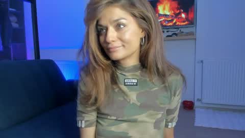 i___love__you online show from April 29, 2026, 5:22 am