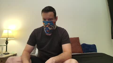Snapshot of i_o_ro chatting on May 12, 2026, 8:00 am i o ro online show from May 12, 2026, 8:00 am