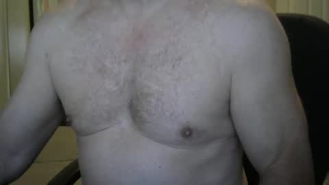 Snapshot of i_was_a_shy_dad chatting on October 19, 2025, 1:56 pm i_was_a_shy_dad online show from October 19, 2025, 1:56 pm