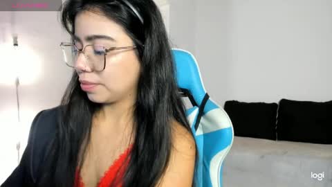 Elizabeth online show from April 9, 2026, 10:37 pm