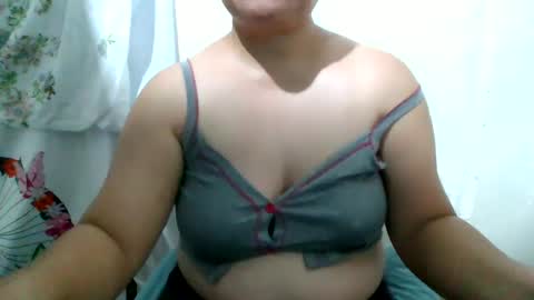Snapshot of iam_jana chatting on February 3, 2025, 4:31 pm iam_jana online show from February 3, 2025, 4:31 pm
