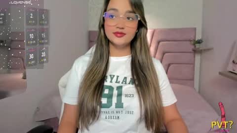 iam_lina online show from April 5, 2026, 2:20 am