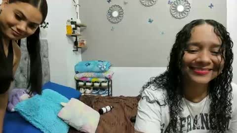 Snapshot of iam_mai chatting on October 3, 2025, 3:47 am iam_mai online show from October 3, 2025, 3:47 am