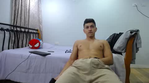 iam_yourbabyprincess_xd online show from February 15, 2025, 10:11 am