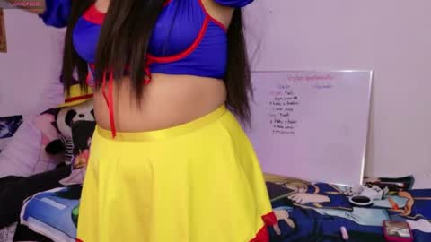 Zoe 3 online show from May 17, 2026, 9:55 pm