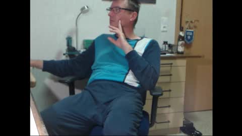 Snapshot of iamachim chatting on October 7, 2025, 8:06 pm iamachim online show from October 7, 2025, 8:06 pm