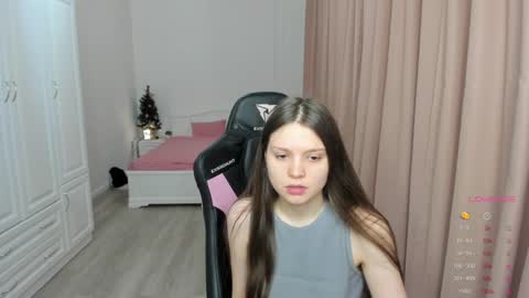 Cassie  STREAMS HERE EVERYDAY online show from January 3, 2025, 5:06 am