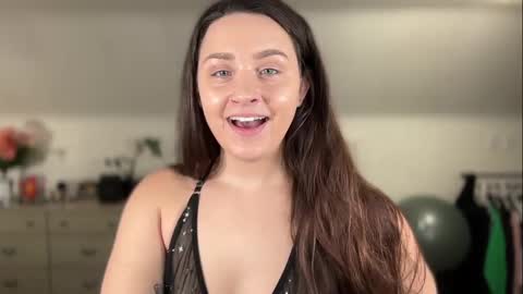 Crystal online show from March 7, 2026, 2:03 pm