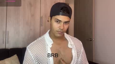 Dylan  independent model  online show from February 26, 2025, 3:32 am