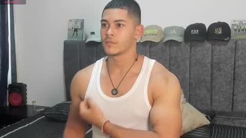 Dylan  independent model  online show from May 6, 2026, 8:47 pm