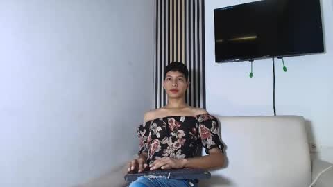 iamgigy online show from March 12, 2026, 12:44 pm