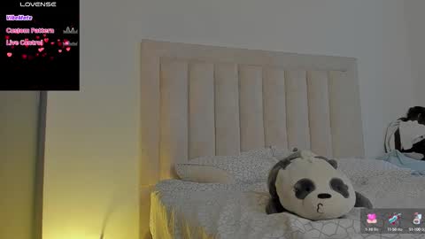 Juliiiiian online show from September 26, 2025, 12:42 pm