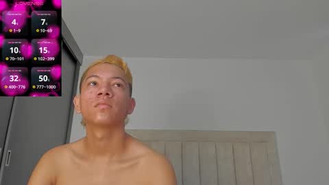 Juliiiiian online show from November 5, 2025, 11:32 am