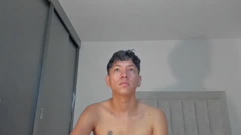 Juliiiiian online show from May 7, 2026, 11:37 am
