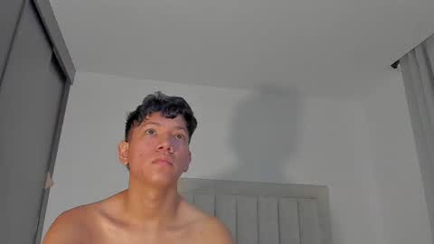Juliiiiian online show from May 10, 2026, 11:48 am