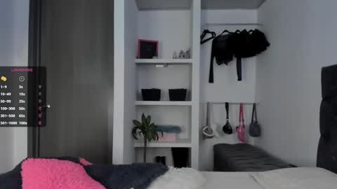 Snapshot of iamjulietaa chatting on February 17, 2025, 6:37 pm    online show from February 17, 2025, 6:37 pm