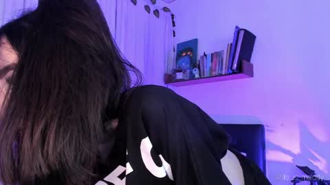 Snapshot of iammelody_ chatting on January 5, 2025, 8:22 am Mel online show from January 5, 2025, 8:22 am