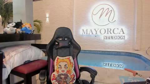 Nayuta online show from November 16, 2025, 8:53 am