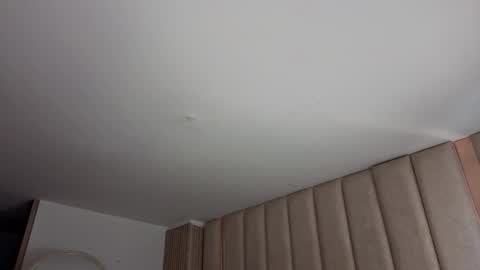 Nyxy online show from November 27, 2025, 11:01 am