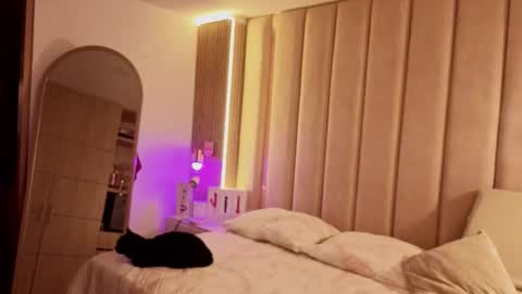 Snapshot of iamnyxy_ chatting on March 12, 2026, 10:54 am Nyxy online show from March 12, 2026, 10:54 am