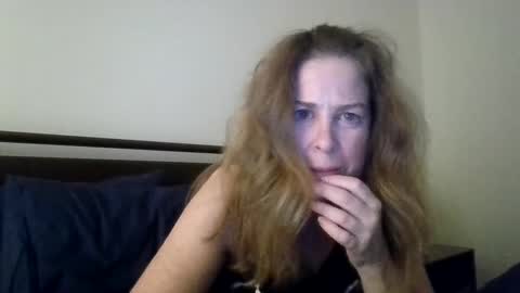 Snapshot of iampoppyy chatting on November 11, 2025, 2:11 am iampoppyy online show from November 11, 2025, 2:11 am