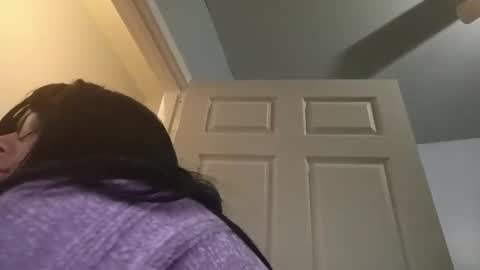 TransSissyB online show from November 20, 2025, 2:34 am